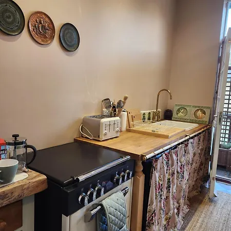 Rosie's Place - 3 - 13 Crown Terrace Apartman